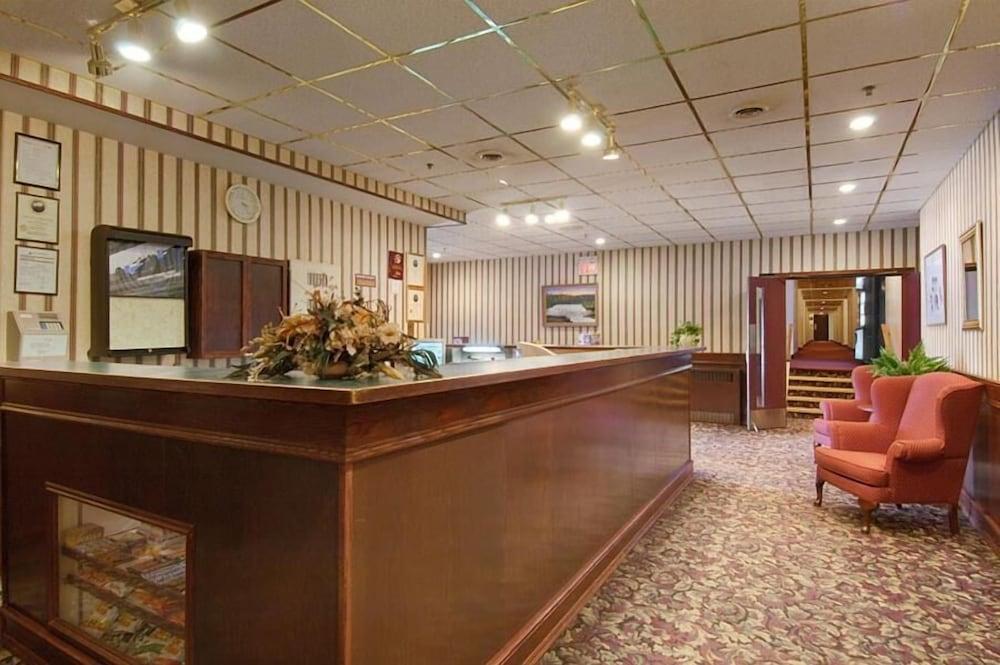 The Burntwood Hotel Thompson Beltér fotó